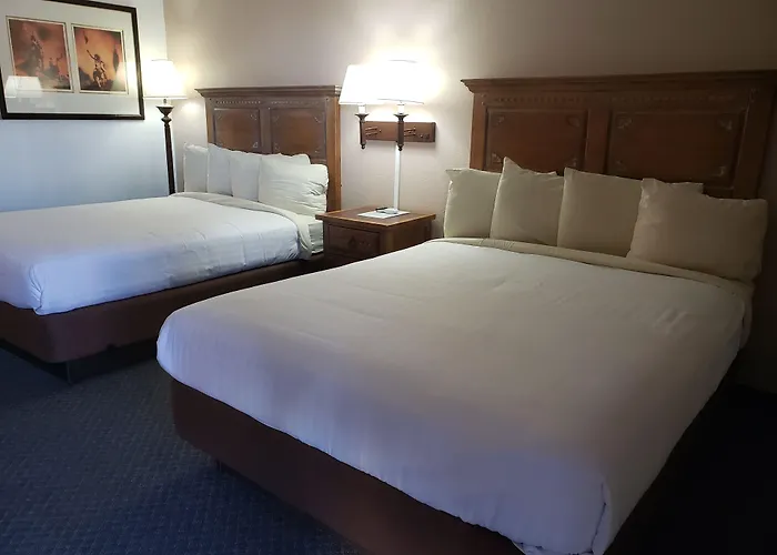 Howard Johnson By Wyndham